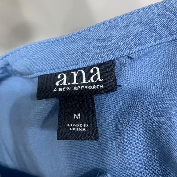 Sleeveless Blue Lace-Up Dress - Picture 6 of 7